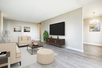 Building Photo - 200 Westfield Dr