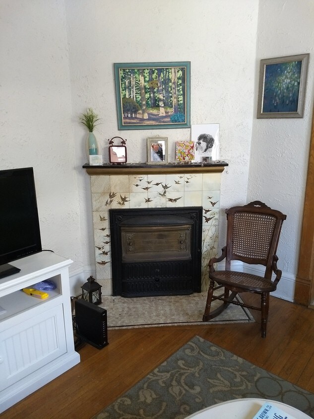 Primary Photo - 215 Oakley Pl NE