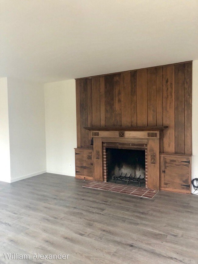 Building Photo - 3 br, 1.5 bath House - 1753 Camino Sierra