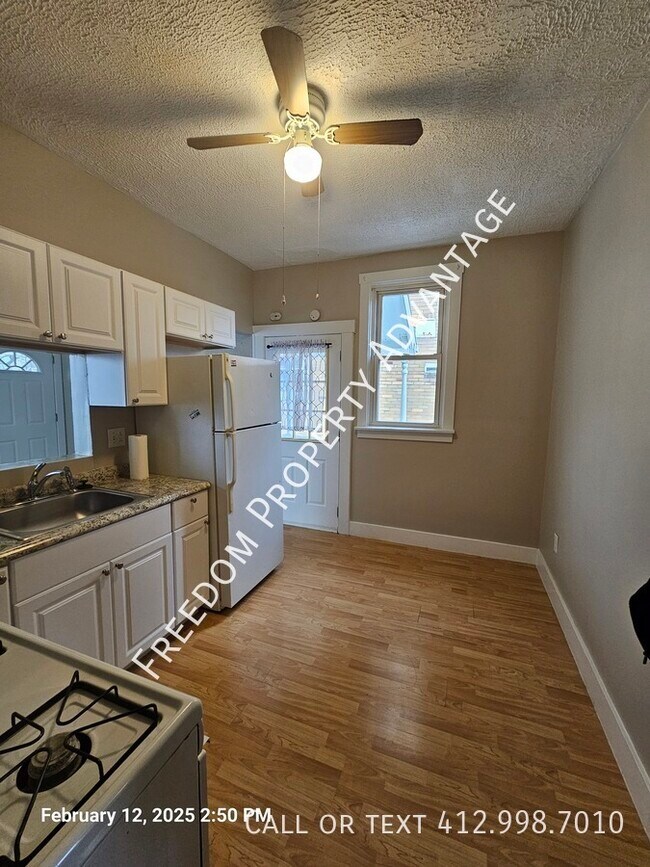 Foto del edificio - 1521 Creedmoor Ave