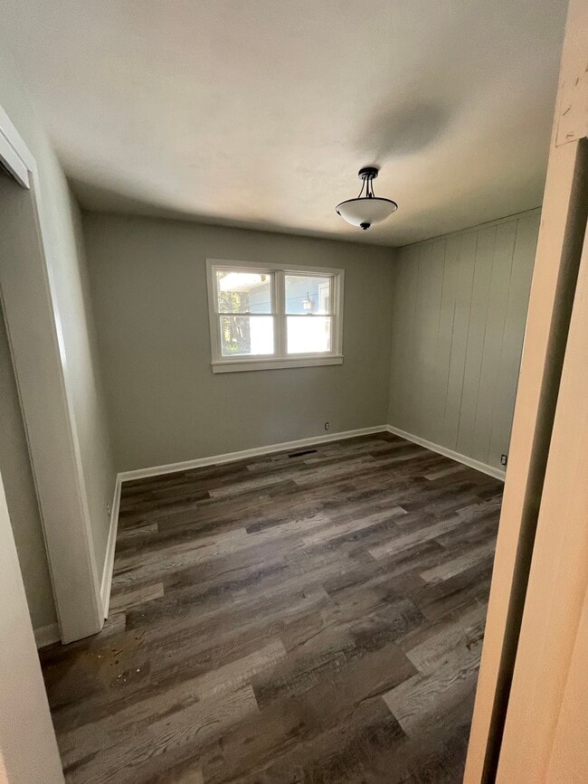 Foto del edificio - 532 Capitol Dr