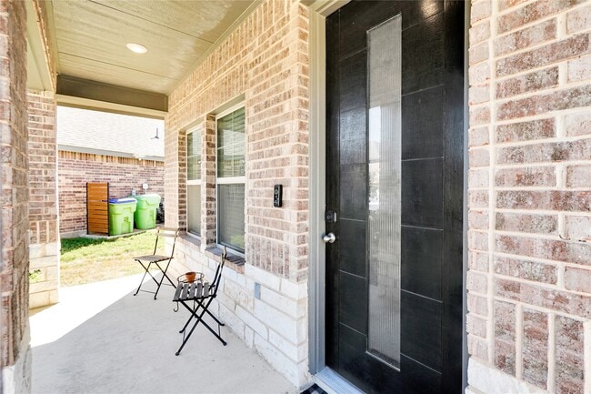 Building Photo - 1560 Arcadian Lily