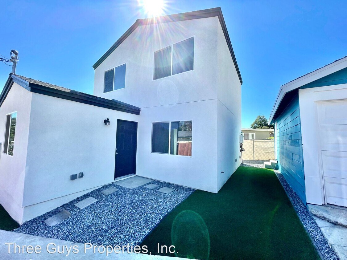 3 br, 2 bath House 6360 Brooklyn Ave House Rental in San Diego, CA