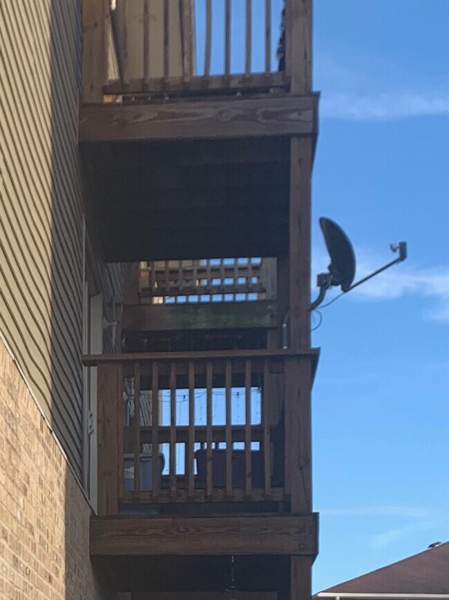 small deck off living room - 124 Creekside Dr