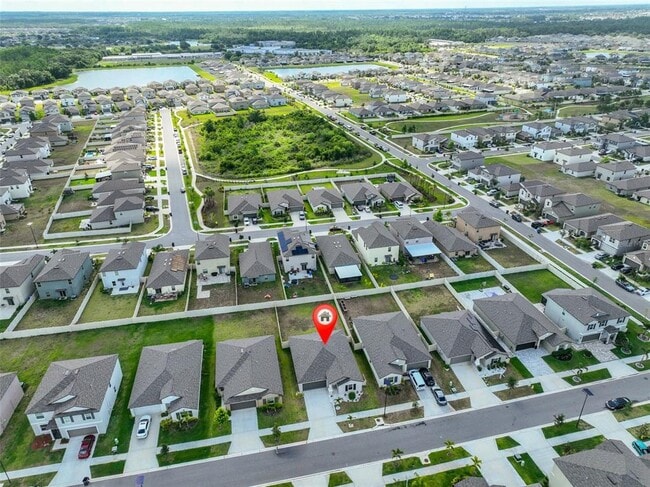 Building Photo - 15411 Miller Creek Dr
