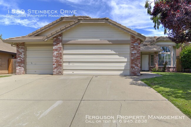 Building Photo - Rare Three Bedroom with a Three Car Garage