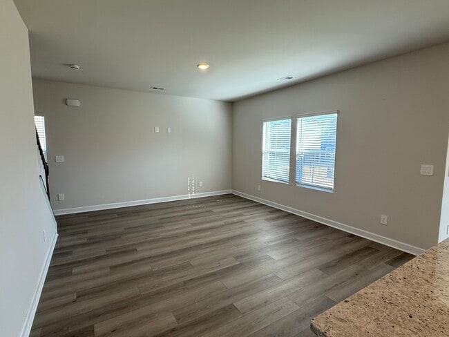 Building Photo - 160 Bird Dog Dr