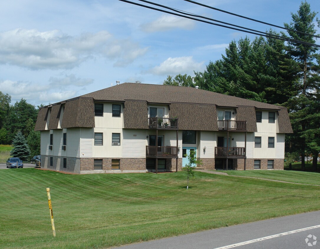 Building Photo - 9561 Maynard Dr