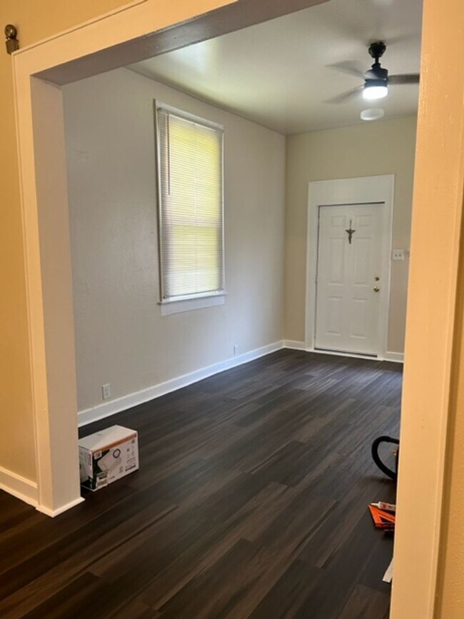 Photo - mcl1125 Apartment