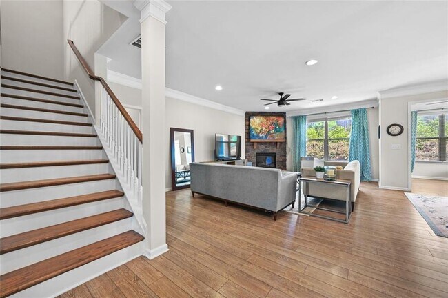 Building Photo - 1716 Brookside Elm Dr