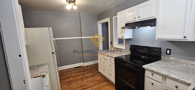 Building Photo - 44-46 S Ewing St