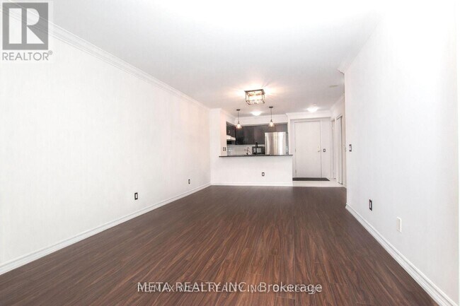 Building Photo - 35-1535 Kingsbridge Garden Cir