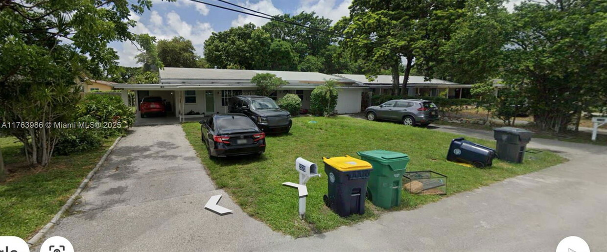 Primary Photo - 2320 SW 44th St