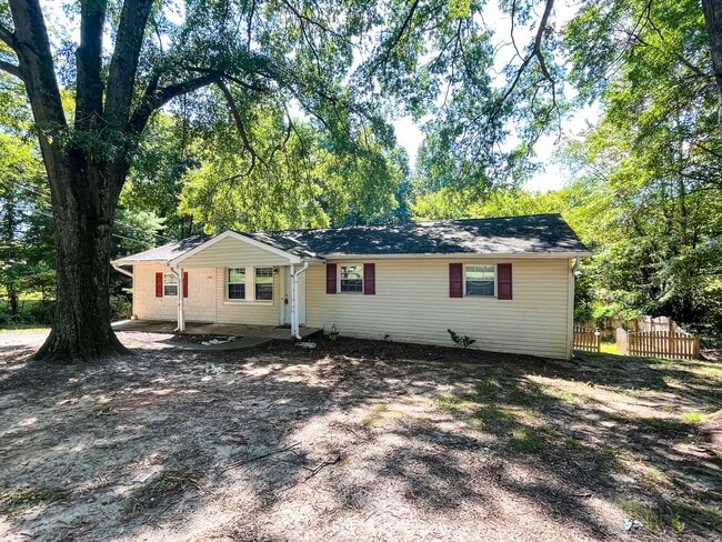 Building Photo - Charming 4 bedroom, 2 bathroom home in Wal...