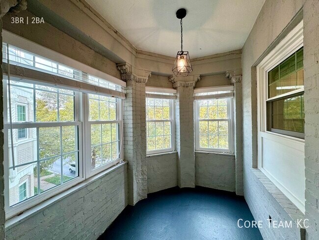 Foto del edificio - 920 Ward Pkwy