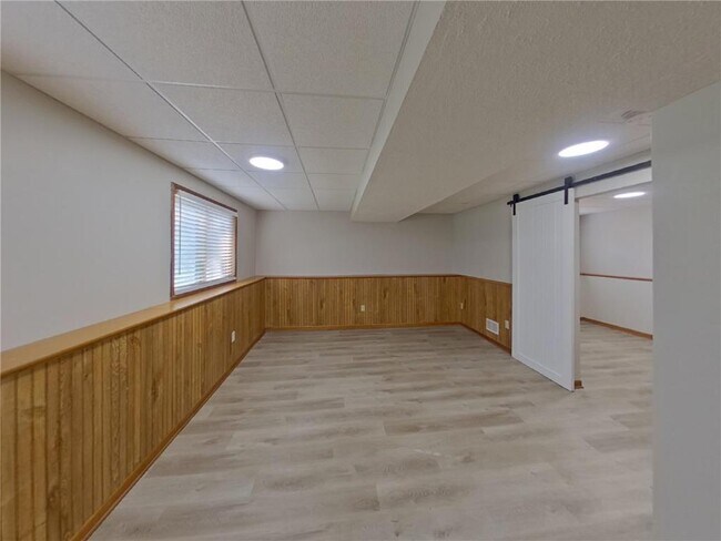Foto del edificio - 512 Green Ave SE