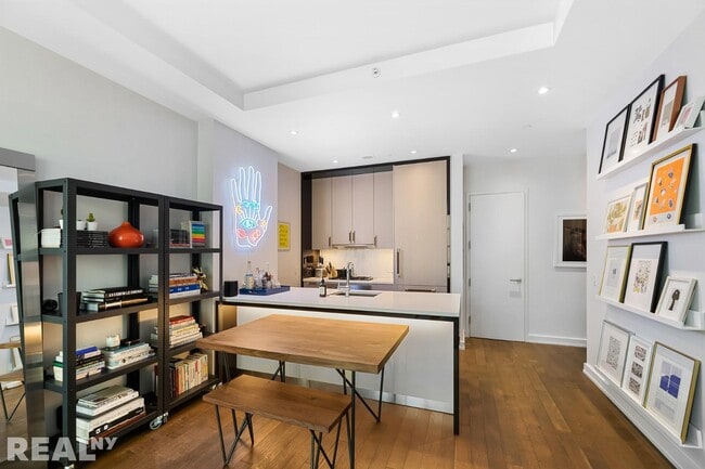 Building Photo - 261 West 25th Street