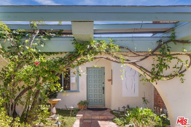 Foto del edificio - 1336 Bienveneda Ave