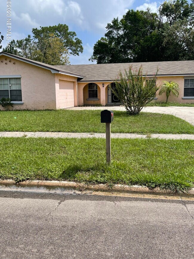 Foto del edificio - 6073 Shakespeare Dr