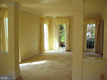 Building Photo - 46432 Esterbrook Cir
