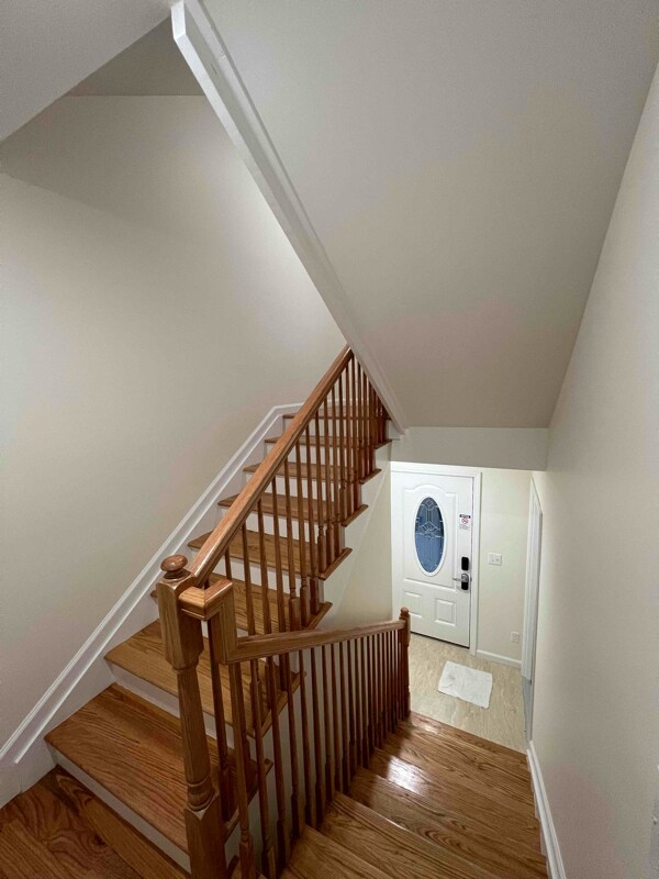 Building Photo - 545 Sanford Ave