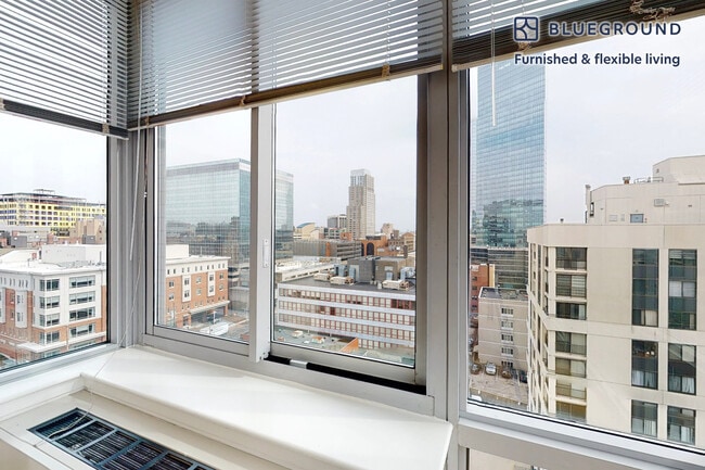 Foto del edificio - 27 Barker Ave