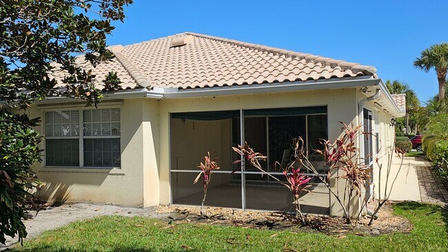Foto del edificio - 7960 SE Peppercorn Ct