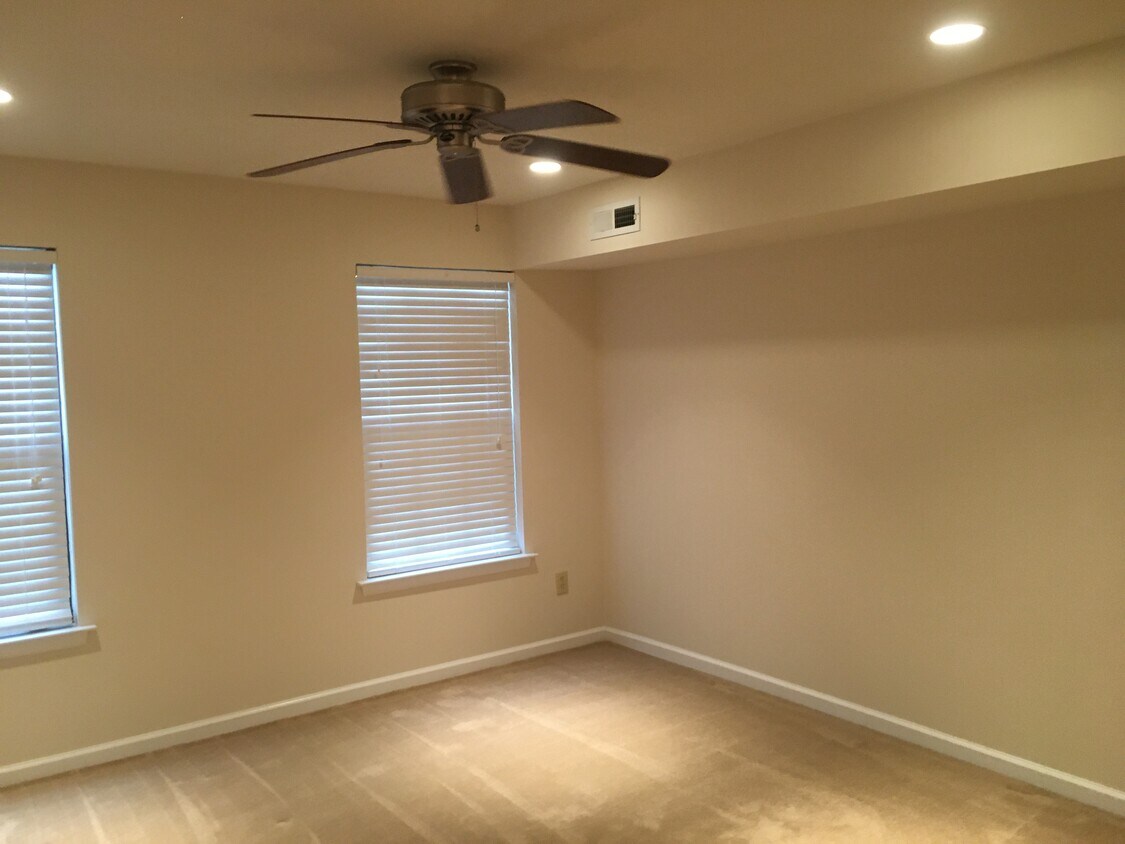 22012 Clark Ct Unit Tapestry, Holland, PA 18966 Condo for Rent in