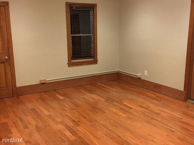 Building Photo - 3 br, 1.5 bath House - 12 Victory Ln