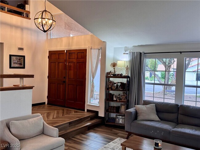 Foto del edificio - 431 Ackerman Ln