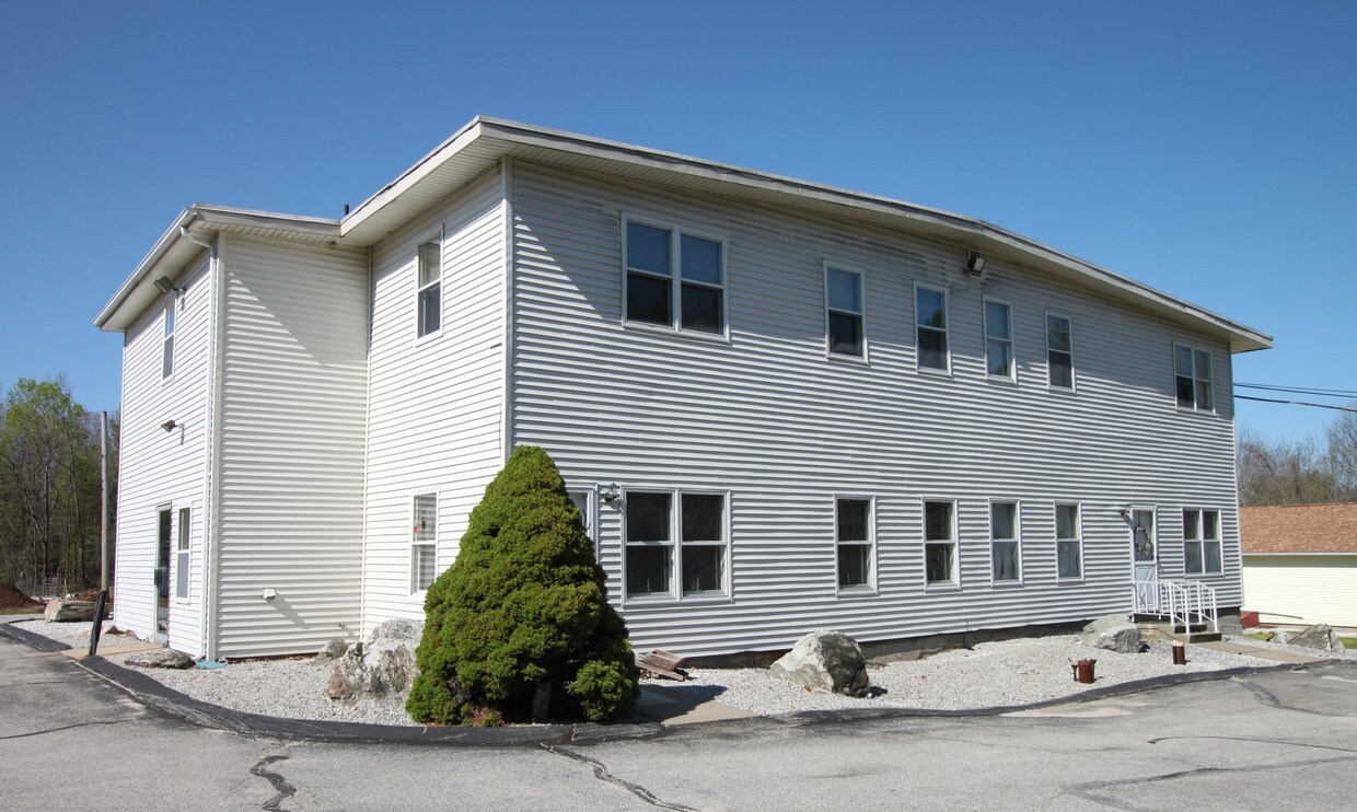 Foto principal - 149 Carpenter Hill Rd