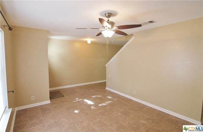 Building Photo - 1070 Stone Hollow