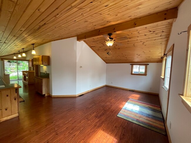 Foto del edificio - 2161 Cardinal Ln