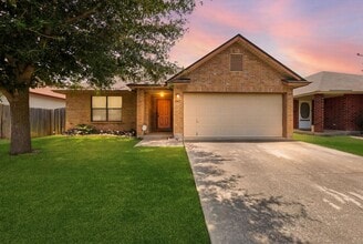 Building Photo - 10411 Westfield Pl