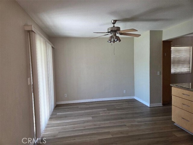 Foto del edificio - 15727 Fresno Ave