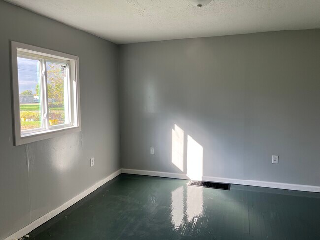 Foto del edificio - 1068 N Russell St