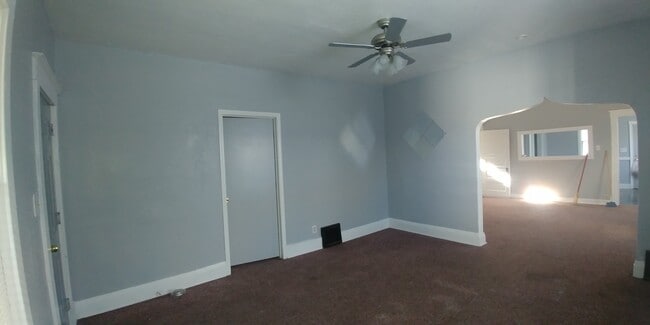 Living Room w/new ceiling fan - 1560 Buckingham St