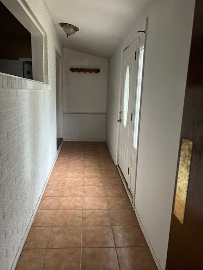 Foto del edificio - Spacious 3 bedroom 2 bath home