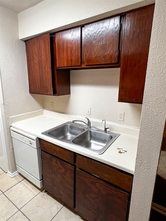 Building Photo - 12500 Sandpiper Dr
