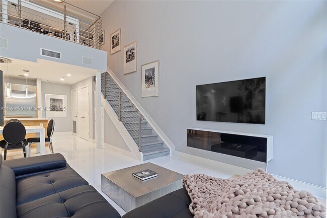 Foto del edificio - 2020 N Bayshore Dr