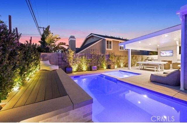 Foto del edificio - 2321 Half Moon Ln