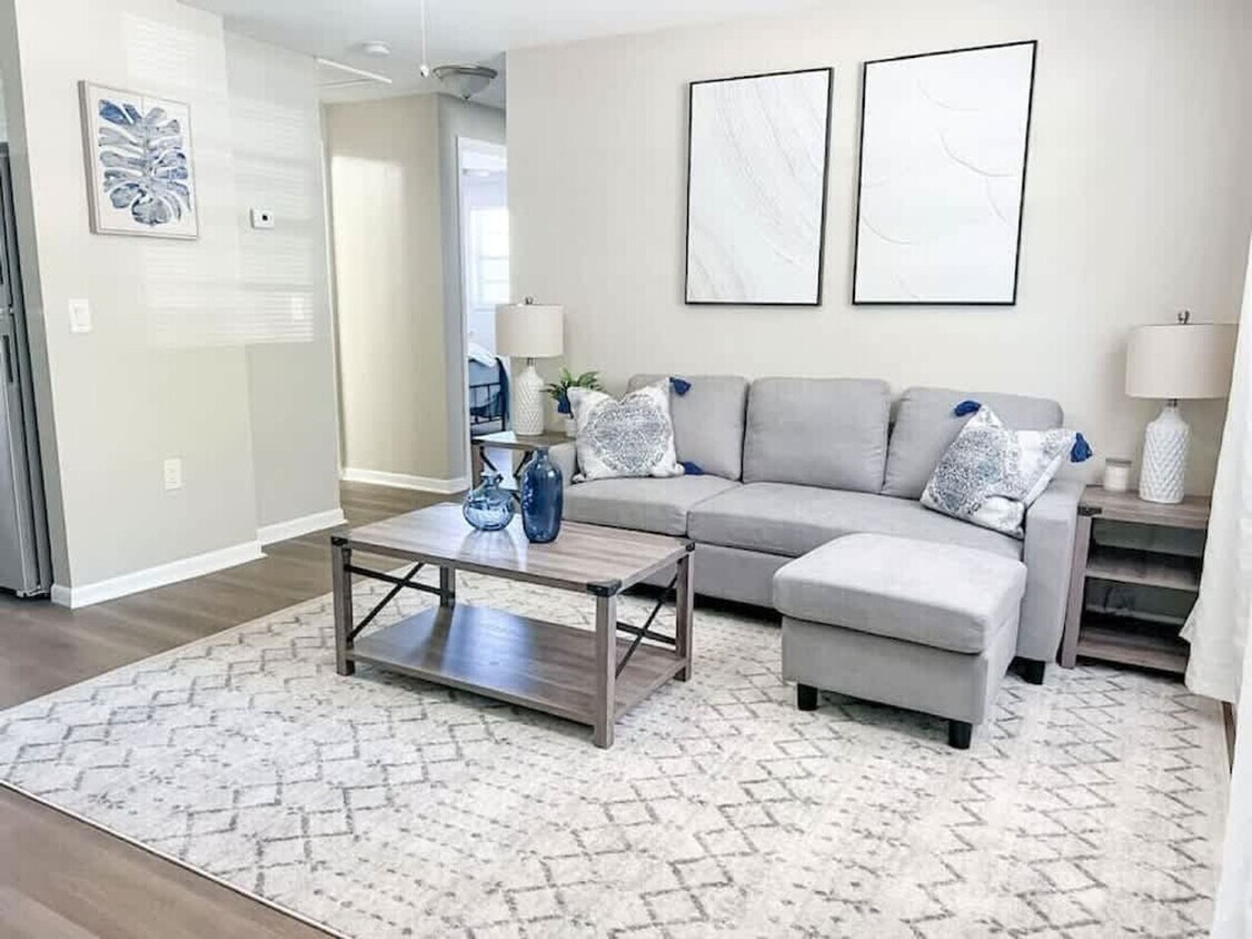 Foto principal - 38600 Naomi Ave