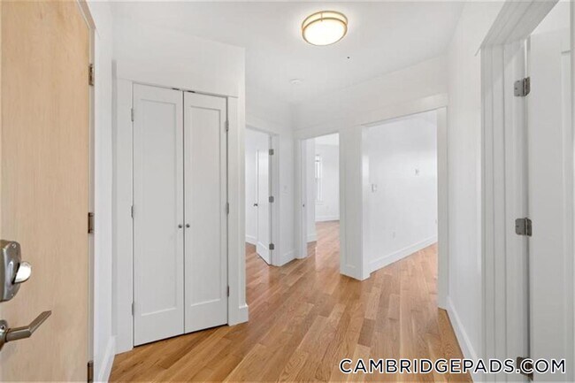 Foto del edificio - 406 Columbia St