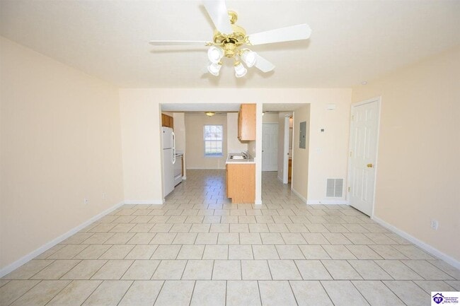 Building Photo - 132 Pointers Ct