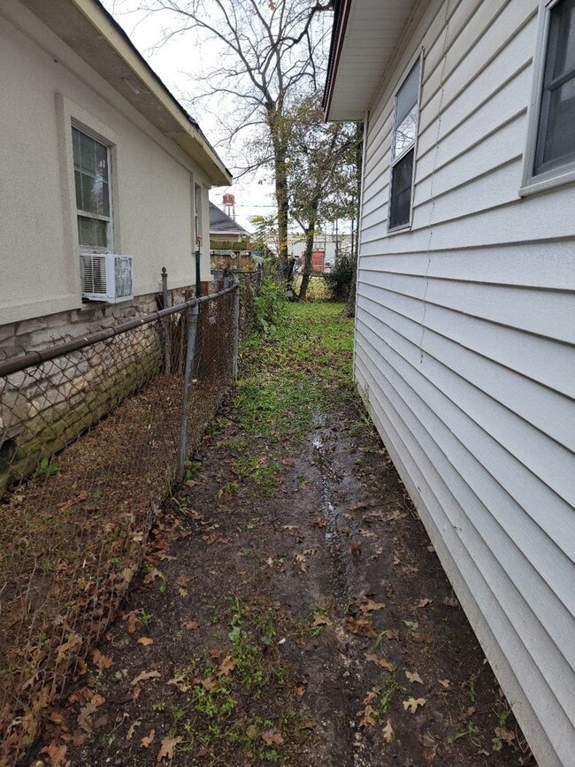 Building Photo - Charming 3 Bedroom Single Family in Houston