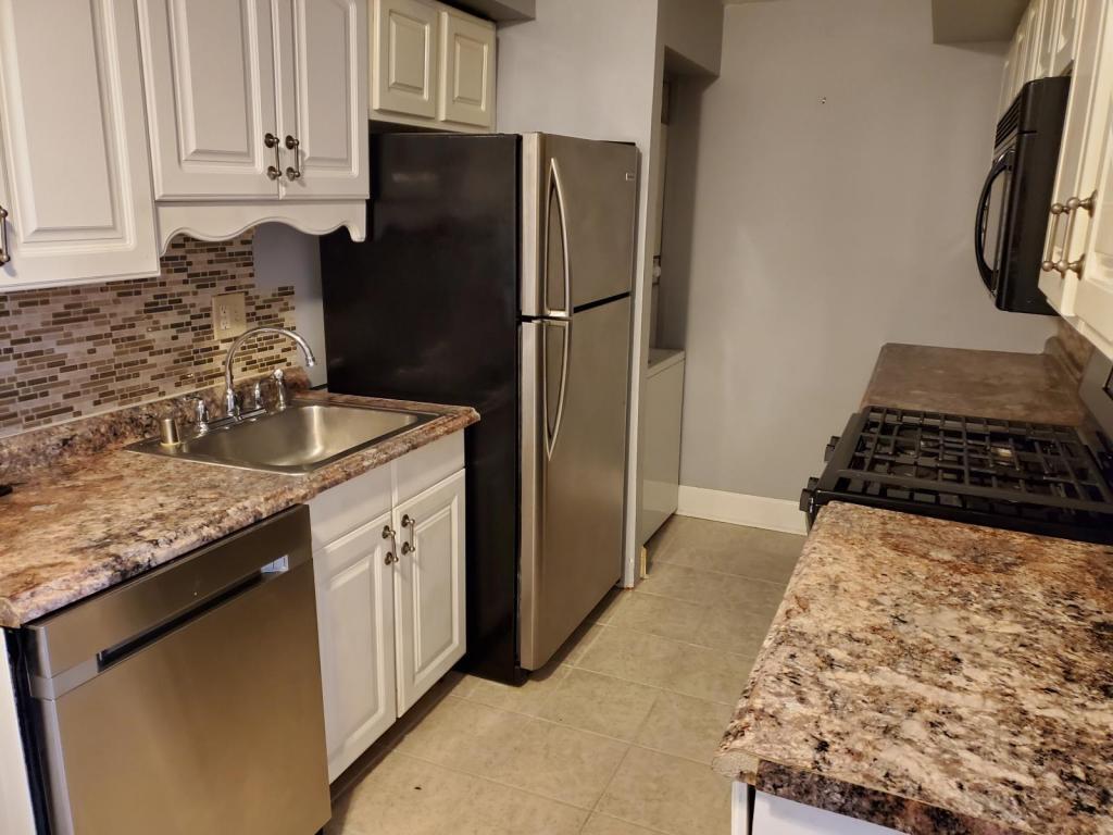 Primary Photo - 10239 Prince Place, #303