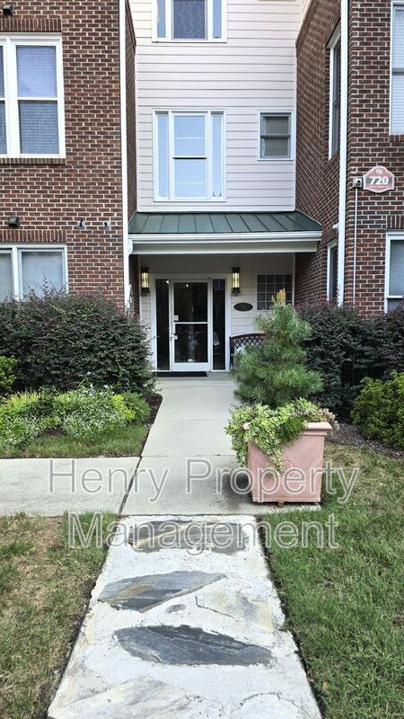Foto del edificio - 720 N Person St