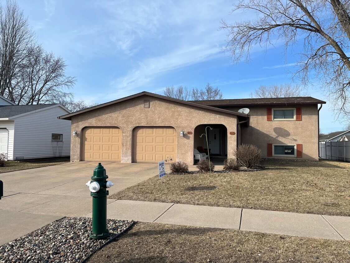 Foto principal - 611 Spruce St E