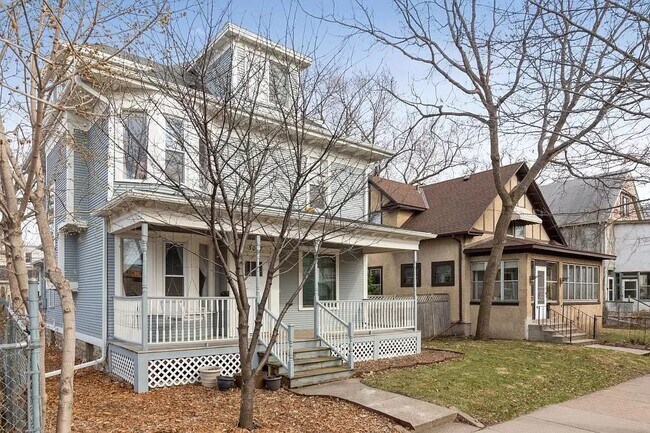 Foto del edificio - 3017 Harriet Ave
