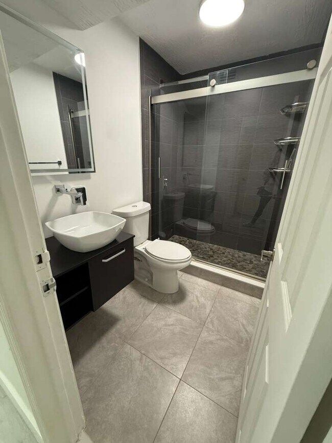 Foto del edificio - 7907 NW 73rd Ter